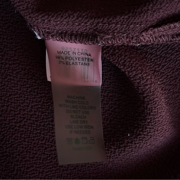 Vince Camuto Wine Simi-Sheer Blouse 2X - Picture 10 of 10
